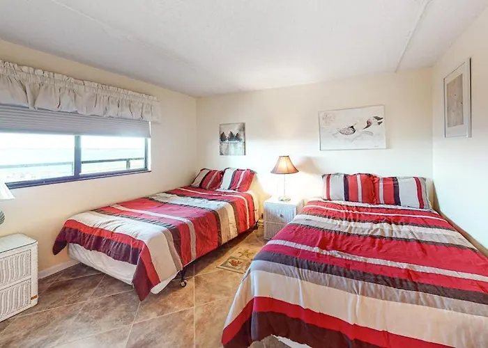 Darling Oceanfront With Balcony Washer & Dryer Ac Pools & Game Holiday home