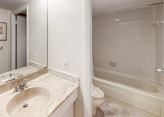 Darling Oceanfront With Balcony Washer & Dryer Ac Pools & Game *