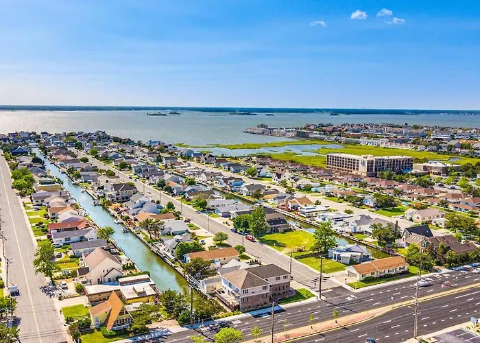 Darling Oceanfront With Balcony Washer & Dryer Ac Pools & Game Holiday home Ocean City